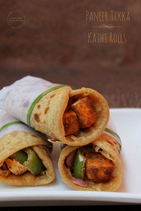 Continental Snacks, Subway Food, Kathi Roll Recipe, Kati Roll, Paneer Snacks, Paniyaram Recipes, Kathi Roll, Frankie Recipe, Dachshund Miniature