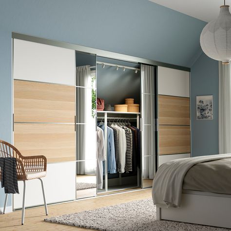 SKYTTA / MEHAMN/AULI sliding door, aluminum/white stained oak effect mirror glass, 1577/8x801/2" - IKEA Sliding Wardrobe Doors, Kids Flooring, Sliding Door Systems, Ikea Home, Kitchen Installation, Ikea Storage, Sliding Wardrobe, White Mirror, Bathroom Outdoor