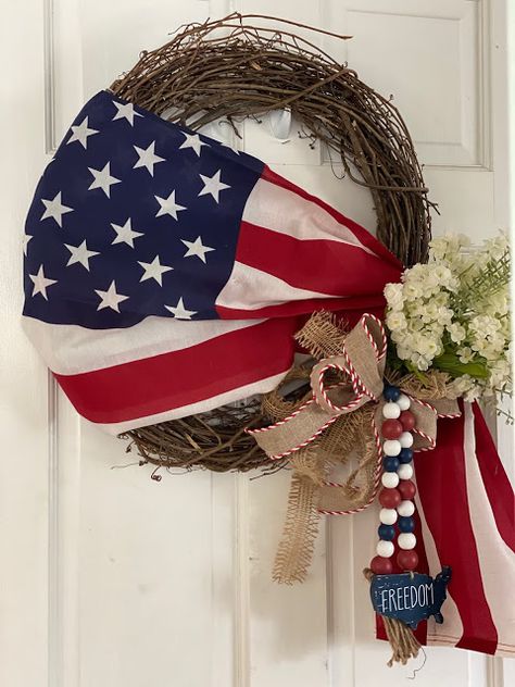 American Flag Wreath Diy, Flag Wreath Diy, Flag Wreaths For Front Door, Patriotic Flag Wreath, Patriotic Wreath Diy, Diy Patriotic Wreath, American Wreath, Diy Flag, Patriotic Wreaths