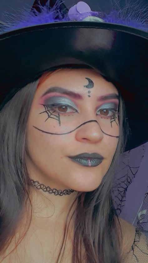 Make de bruxa para Halloween fácil Fantasias Halloween, Up Halloween, Septum Ring, Halloween Face, Face Makeup, Halloween Face Makeup, Facial, Nose Ring, Pasta