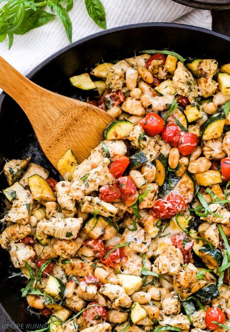 Fertility Dinner Recipes, Chicken And Vegetable Skillet, Recipe Runner, Vegetable Skillet, Healthy Recipes Dinner, 21 Dinner, Running Food, Inflammatory Recipes, Healthy Italian