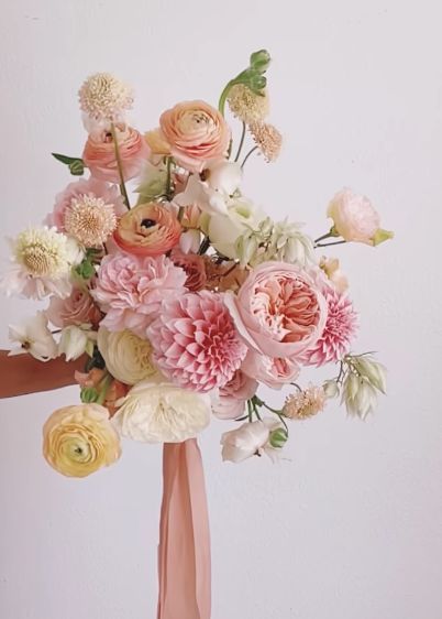 Bridal Bouquet Flowers, Bouquet Inspiration, Wedding Flower Inspiration, Bouquet Ideas, Wedding 2024, Bride Bouquets, Wedding Mood, Bridal Flowers, Flower Bouquets