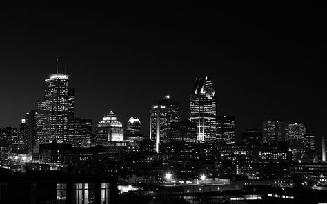 Black Landscape Wallpaper, Night City Wallpaper Laptop, Desktop Wallpaper Aesthetic Dark Laptop, Macbook Wallpaper Aesthetic Black, Dark Computer Wallpaper, Laptop Wallpaper Black, Black Ipad Wallpaper, Ps4 Wallpaper, Montreal Skyline