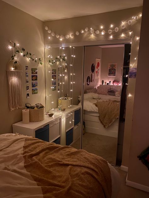 The Wall, Decor Ideas, Mirror, Bedroom, Bed, Wall, Design