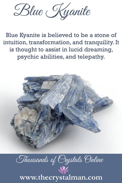 Blue Kyanite Crystal, Kyanite Crystal, Bijoux Fil Aluminium, Crystals Healing Properties, Spiritual Crystals, Gemstone Meanings, Crystal Therapy, Crystal Healing Stones, Lucid Dreaming