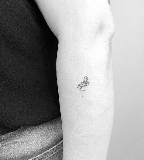 Mother Flamingo Tattoo, Flamingo Tattoo Outline, Flamingo Mom Tattoo, Fine Line Flamingo Tattoo, Tiny Flamingo Tattoo, Small Flamingo Tattoo, Simple Flamingo Tattoo, Flamingo Tattoos, Small Animal Tattoos