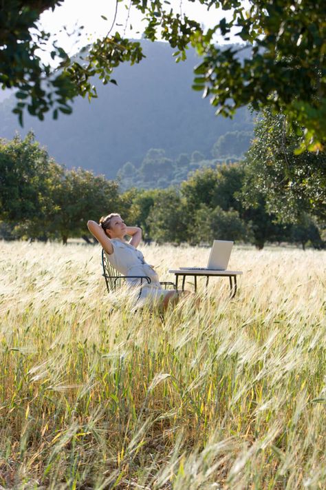 Happy Business Woman, Vision Board Images Pictures Life, Well Being Aesthetic, Simple Life Aesthetic, How To Look Good In Pictures, Be More Photogenic, Women Relaxing, Relaxed Woman, Calm Life