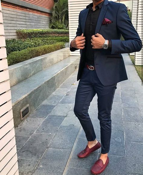 Follow @highestmenfashion 💎 for the highest men's fashion inspiration . Style by @luxuriousballer What is your opinion ? Comment below 👇 #highestmenfashion . Tag us or use #highestmenfashion in your photos for get a feature chance on our profile . Follow our network for more fashion post: @highesturbanwear 💎 @higheststreetfashion 💎 @highestwomenfashion 💎 @highestlifestyle 💎 Grand Ball Outfit, Ball Outfit, Custom Tailored Suits, Classy Suits, Mens Fashion Inspiration, Mens Style Guide, Cute Spring Outfits, Classic Wardrobe, Casual Stylish