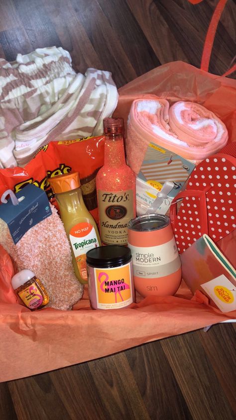 Bestie Birthday Gift Ideas 21, 23rd Birthday Gift Ideas For Her, 21st Bday Gift Ideas For Her, 21 Birthday Present Ideas, Orange Themed Gift Basket, 21 Birthday Basket For Her, 21st Birthday Gift Ideas For Her, 21st Birthday Gift Baskets For Her, 21st Birthday Present Ideas