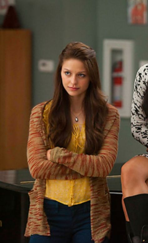 Glee- Marley Glee Hairstyles, Glee Marley, Marley Rose Glee, Melissa Benoist Bangs, Grant Gustin And Melissa Benoist, Melissa Benoist Glee, Melissa Benoist Kara Danvers, Chyler Leigh And Melissa Benoist, Melissa Benoit