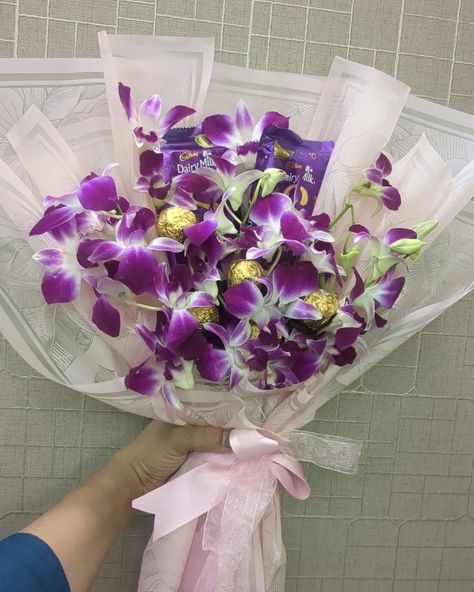 Orchids n chocolates bouquet 💕 for your loved ones ❤️ Dm for more details.. Can b customised as per your requirement . . . #trending #reelsinstagram #reelkarofeelkaro #reelitfeelit #instagood #instadaily #mess #creative #creativity #dailymemes #rvcreations #bouquet #orchids #flowersbouquet Orchids Aesthetic, Orchids Bouquet, Bouquet Orchid, Rakhi Hampers, Orchid Bouquet, Coffee Shop Aesthetic, Dream Wedding Ideas Dresses, Chocolate Bouquet, Flower Delivery