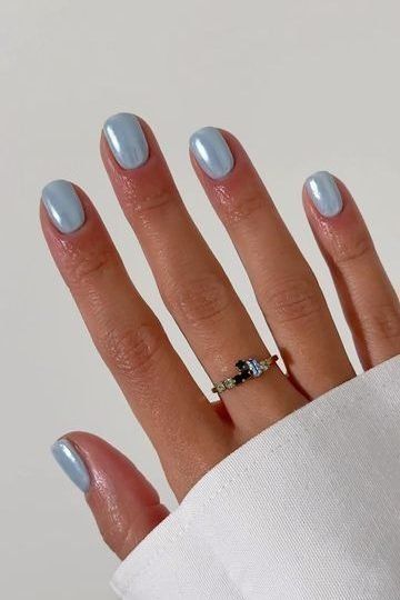 Chrome Nails, chrome nail ideas, metallic nails, glazed donut nails, classy nails, baby blue chrome nails, blue nails Short Summer Chrome Nails, Blue White Nails Short, Unique Prom Nails, Soft Spring Nails, Gel Chrome Nails Short, Short Baby Blue Nail Ideas, Short Summer Dip Nails, Clean Girl Nails Short, Extra Short Nails Ideas