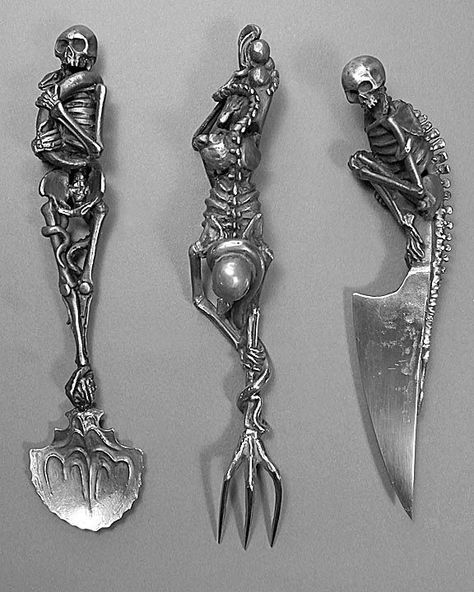 Skeleton Cutlery by André Lassen, more skull art inspirations and designs at skullspiration.com Pretty Knives, Halloween Tableware, Goth Home, Goth Home Decor, Cutlery Sets, Gothic Decor, Gothic Home Decor, Gothic House, Skeletal