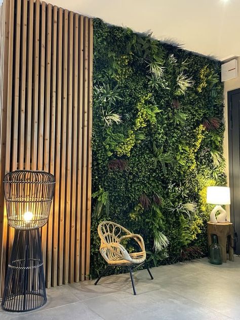 Front Desk Design, Lobby Designs, Vertikal Garden, Green Wall Design, Artificial Grass Wall, Indoor Plant Wall, Salon Suites Decor, Hospital Interior, Salon Suites