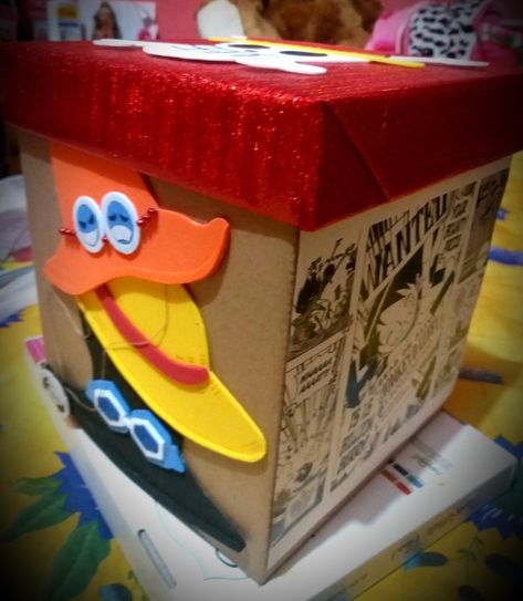 Caja de regalo para fan de One Piece One Piece Anime Gift Ideas, Anime Gift Ideas For Him, One Piece Gift Ideas, One Piece Birthday Theme Party Ideas, One Piece Party, One Piece Birthdays, One Piece Theme, Anime Cake, Diy Tumblr