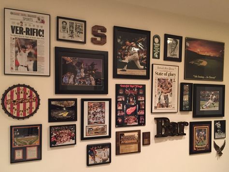 Man Cave Gallery Wall, Game Room Gallery Wall, Sports Theme Basement, Sports Gallery Wall, Nerd Room Decor, Cozy Game Room, Basement Wall Decor, Sports Memorabilia Room, Sports Room Man Cave