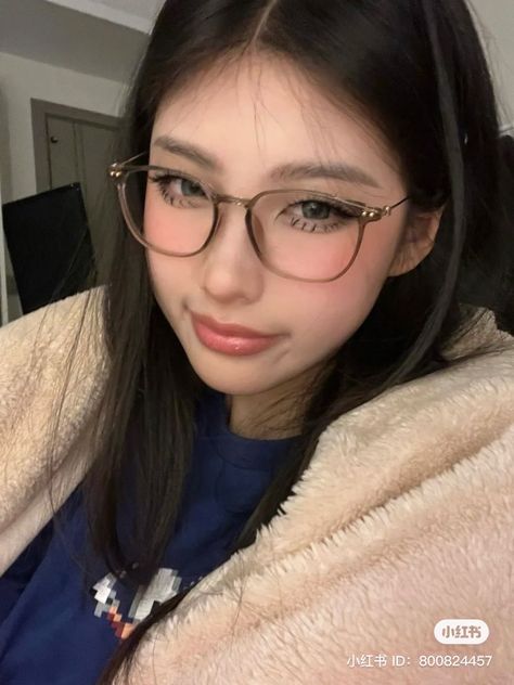 Eyeglass Makeup Look, Glasses Inspo Long Face, Eyeglasses For Long Face Women, Glasses Ideas For Round Face, Glasses Frames For Diamond Face Shape, Glasses For Round Faces Asian, Glasses On Asian Women, Glasses Frames For Long Faces, Slightly Angled Glasses