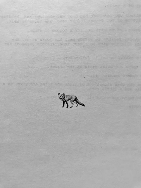 the fox Mini Fox Tattoo, Fleabag Fox Tattoo, Fleabag Tattoo Ideas, Little Fox Tattoo, Fleabag Tattoo, Fantastic Mr Fox Tattoo, Fox Tattoo Ideas, Moomin Tattoo, Small Fox Tattoo