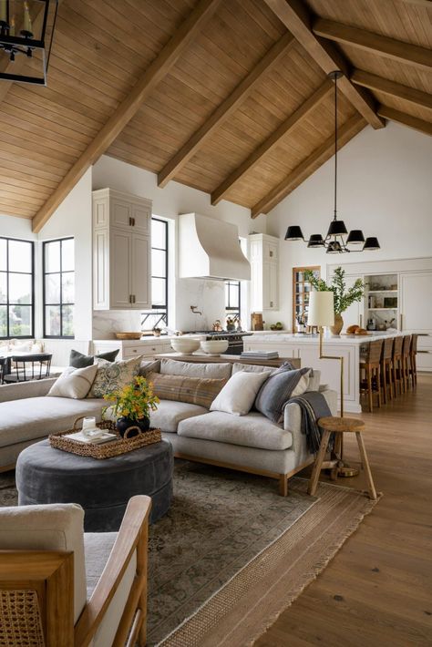 Hilltop Estate, Studio Apartment Ideas, English Cottage Style, Design Salon, Living Room On A Budget, Wood Beams, Farmhouse Style Decorating, Small Living Rooms, Small Living Room