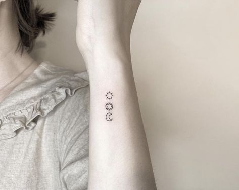 Moon Zodiac Tattoo, Big Three Tattoo, Astrology Tattoo Ideas, Big 3 Astrology, Big Three Astrology, Three Tattoo, Moon Zodiac, Astrology Tattoo, Famous Tattoos