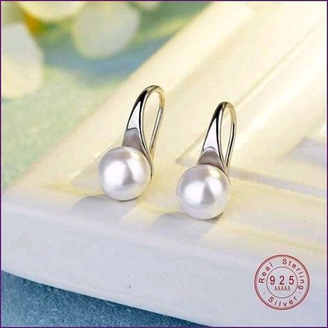 Silver Freshwater Pearl Earrings  #longsilverearrings #fashionearrings #silverpearlearrings #silverearrings Pearl Teardrop Earrings, Jewelry Classic, White Pearl Earring, Classic Earrings, Freshwater Pearls Earrings, Silver Drop Earrings, Pearl Stud Earrings, Simple Earrings, Fashion Mode