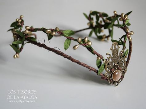 Wooland elf tiara - elven headpiece - fairy crown Elven Headpiece, Elf Tiara, Lace Hair Accessories, Woodland Crown, Woodland Elf, Fairy Crown, Elf Costume, Woodland Fairy, Fantasy Costumes