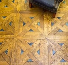 Wood & Tile Inlay Tile Inlay, Wood Floor Pattern, Antique Flooring, Flooring Inspiration, Marble Flooring, Parquetry, Wood And Marble, Interior Floor, Parquet Flooring