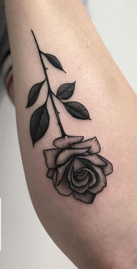 Black Grey Rose Tattoo, Grey Rose Tattoo, Lip Print Tattoos, Black And Grey Rose Tattoo, Black Rose Tattoo, Geometric Tattoo Sleeve Designs, Single Rose Tattoos, Black And Grey Rose, Rose Drawing Tattoo