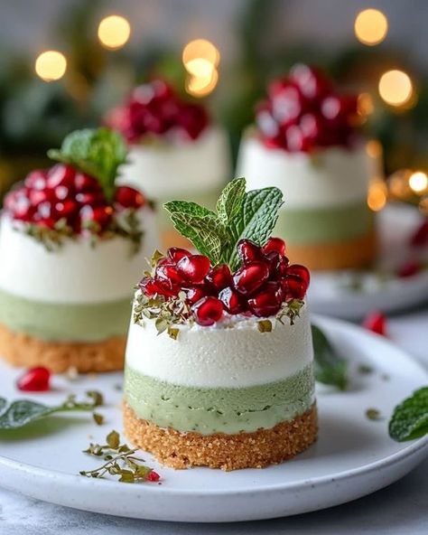 Recipes With Nonna Pia 🍜 | 🍃 Pomegranate & Mint Cheesecake Towers 🍃 | Facebook Cheesecake Pomegranate, Cheesecake Plating, Pomegranate Cheesecake, Pomegranate Dessert, Nonna Pia, Cheesecake Base, Christmas Canapes, Mint Cheesecake, Cake Tower