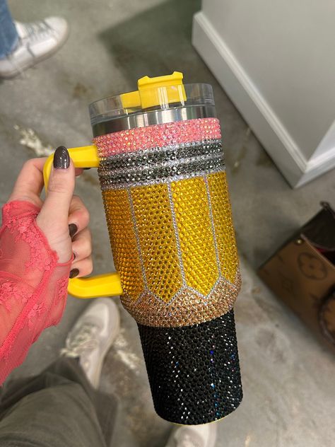 Queen Of Sparkles Pencil Rhinestone Tumbler Product Details Teacher Gift Idea Yellow rhinestone pencil tumbler Rhinestone Tumbler Cups Diy, Bedazzled Things, Jewel Crafts, Glitter Things, Pencil Tumbler, Bling Cups, Diy Rhinestone Crafts, Rhinestone Tumblers, Rhinestone Tumbler