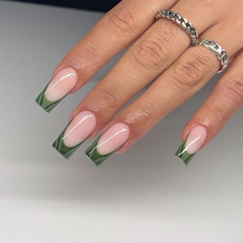 Unghie Sfumate, Green Acrylic Nails, French Tip Acrylic Nails, Classy Acrylic Nails, Her Nails, Acrylic Nails Coffin Short, Square Acrylic Nails, Classy Nails, Pretty Acrylic Nails