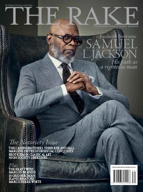 Headshot Business, Business Man Photography, Portraits Poses, Men Poses, Samuel Jackson, Bald Men Style, Business Portrait Photography, Bald With Beard, Headshot Poses