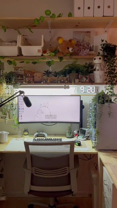 Creative Work Desk Ideas, Aesthetic Setup Ideas, Eclectic Cubicle Decor, Pretty Gaming Setup, Aesthetic Streamer Setup, Small Space Gaming Setup, Desk Setup With Shelves, Computer Set Up Aesthetic, Gamer Girl Bedroom Ideas