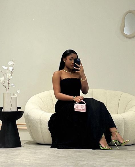 Modest Birthday Outfit, Dinner Date Outfits, Dinner Dress Classy, Date Night Dress, Modest Dresses Casual, Black Femininity, Effortlessly Chic Outfits, Dinner Outfits, Date Night Dresses