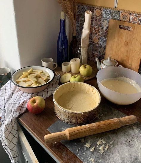 Homemade Apple Pie, Farm Lifestyle, Cocoppa Wallpaper, Fall Mood, Homemade Apple Pies, No Love, Cottage In The Woods, Homemade Apple, Farms Living