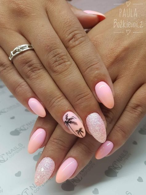 Light Pink Tropical Nails, Simple Nails For Cruise, Beach Nails Vacation Almond, Nail Designs Vacation Tropical, Pink Cruise Nails, Nails Inspiration Vacation, Hawaiian Nails Acrylic, Flamingo Pink Nails, Flamingo Nails Designs