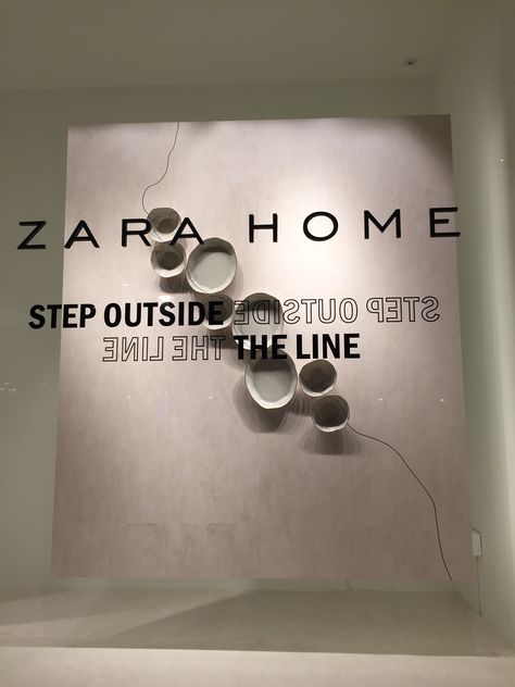 Zara Home Window Display, Zara Display, Pink Frog, Zara Store, Store Signage, Sweet Art, Best Windows, Window Displays, Window Panels