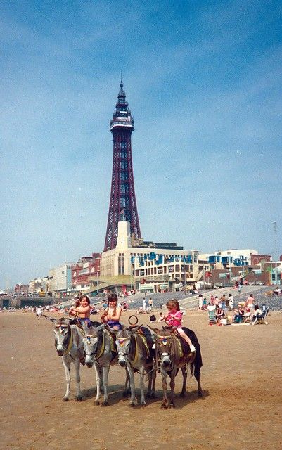 Victorian Prom, British Childhood, Boston Manor, Winter Homes, Blackpool Beach, Blackpool Uk, Blackpool England, Vintage Seaside, Collage Pictures