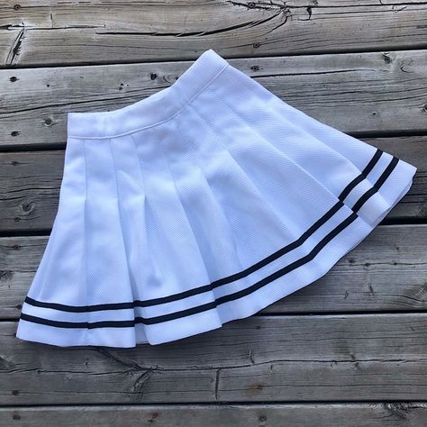 Cheerleader Skirt Cheer Skirt Outfit, Netball Skirt, Cheerleading Skirt, Style Pleated Skirt, Cheerleader Skirt, Band Uniforms, Guts Tour, Cheerleader Costume, Cheer Outfits