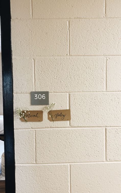 College Hallway Aesthetic, Dorm Door Aesthetic, Dorm Room Door Signs Names, Dorm Hallway Aesthetic, Dorm Door Name Signs, Dorm Door Signs Names, College Hall Decorations Ra, Dorm Hall Decor, Dorm Name Signs