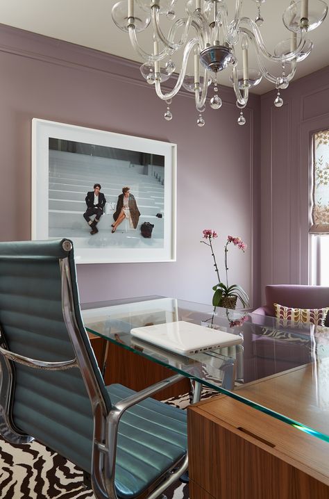 7 Designers Share Their Favorite Unexpected Color Combinations - ELLEDecor.com Mauve Office, Colour Combination For Hall, Colour Combinations Interior, Analogous Colors, Color Palette Interior Design, Living Room Colour, Hall Colour, Color Combinations Home, Room Color Combination