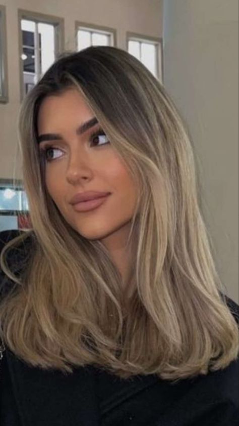 Blonde Balayage On Brown Hair Medium Length, Dark Hair To Light Balayage, Bayalage Honey Blonde Caramel Highlights, Blonde Balayage For Black Hair, Brown To Blonde Hair Short, Olive Skin Tone Blonde Hair, Hair Color Mid Length, Mid Length Hair Balayage, Indian Blonde Hair