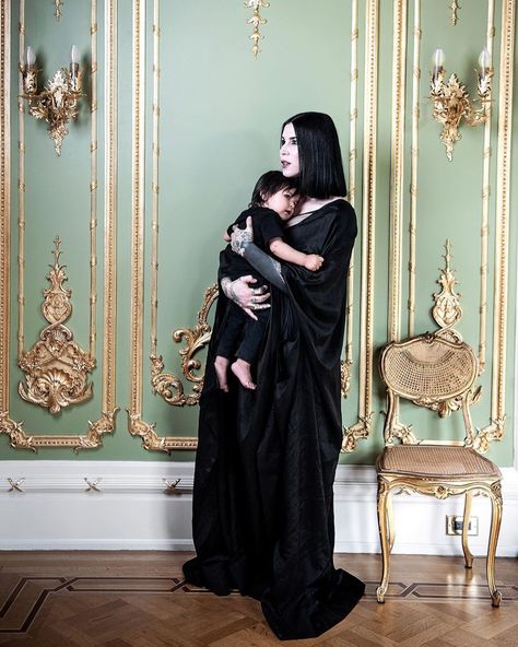 Kat Von D House, Doing Your Best, Goth Baby, Witchy Fashion, Goth Women, Happy Mother, Pregnancy Outfits, Kat Von