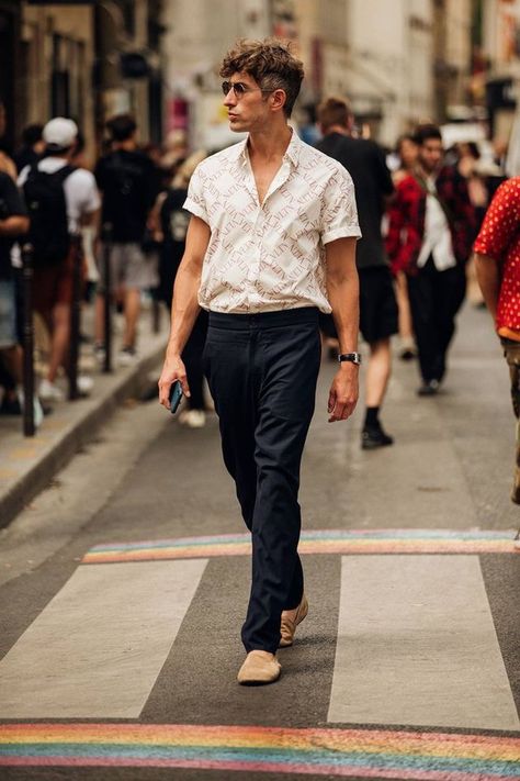 Paris Fashion Men, French Men Style, 2023 Paris Fashion, Mens Street Style Spring, Paris Fashion Week Men, Stylish Men Wear, Paris Mens Fashion, French Outfit, Australia Fashion