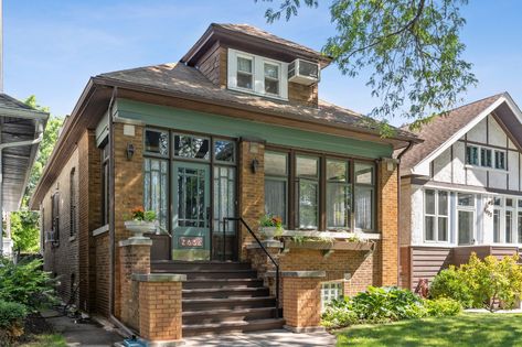 2836 W Eastwood Ave, Chicago, IL, 60625 | Virtual Tour | Compass - Chicago - Roscoe Chicago Bungalow, Bungalows For Sale, Virtual Tour, Chicago Il, Compass, Single Family, Bungalow, Chicago, Cabin