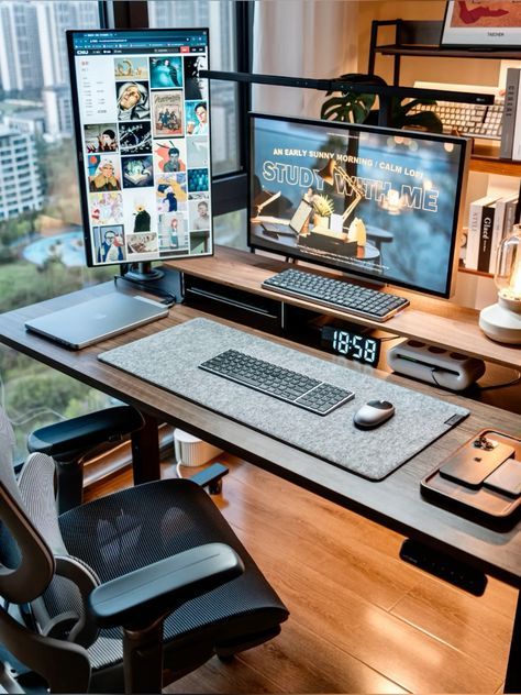 His And Her Pc Setup, Light Wood Desk Setup, Dual Monitor Setup Gaming, Working Table In Bedroom, 3 Monitor Desk Setup, Cool Desk Setup, Live Stream Setup, Desktop Setup Ideas, Gaming Office Ideas