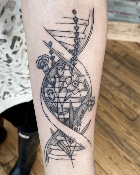 Dna Family Tree Tattoo, Dna Strand Tattoo, Greys Anatomy Tattoo, Mosaic Tattoo, Teacher Tattoos, Anatomical Tattoos, Air Balloon Tattoo, Tat Inspiration, 2024 Tattoo