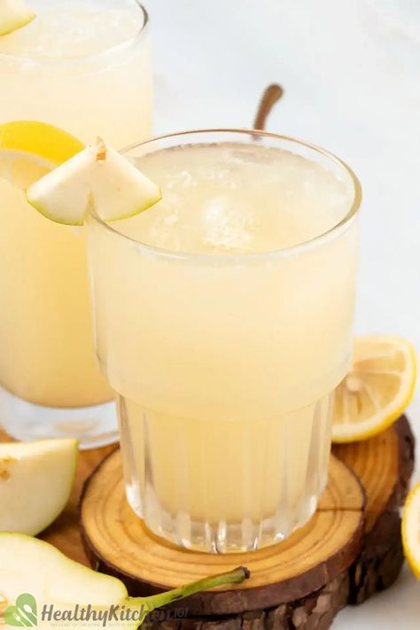 Pear Juice Recipe - An Easy How-to for a Tasty and Healthy Drink Pears Juice Recipe, Pear Juice For Canning, Pear Juice Recipes, Apple Juice Recipes, Gorditas Recipe Mexican, Pear Drink, Pear Recipes Easy, Gorditas Recipe, Pear Drinks