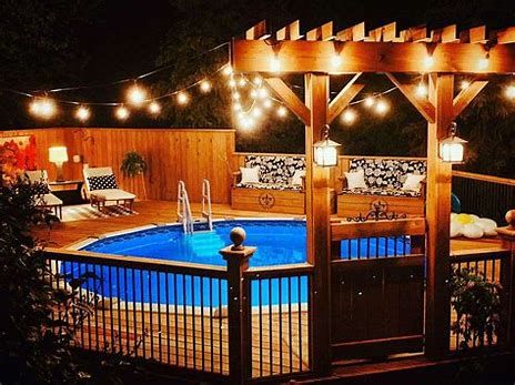 Above Ground Round Pool Deck Ideas - Recherche Images Rustic Outdoor Bar, Build Your Own Pool, Decks Around Pools, Pool Ideas On A Budget, Pool Deck Ideas, Ground Pool Ideas, Above Ground Pool Ideas, Round Pool, Hot Outside