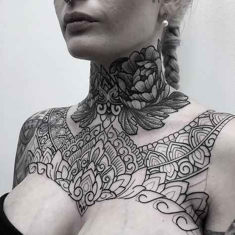 #tattoo by @manchetattoo Throat progress and lines added to chest. Thank you so very much Danie. Tough lady. #ornamentaltattoo #ornament… Chest Neck Tattoo, Full Neck Tattoos, Best Neck Tattoos, Side Neck Tattoo, Throat Tattoo, Neck Tattoos Women, Handpoke Tattoo, Muster Tattoos, Cool Chest Tattoos